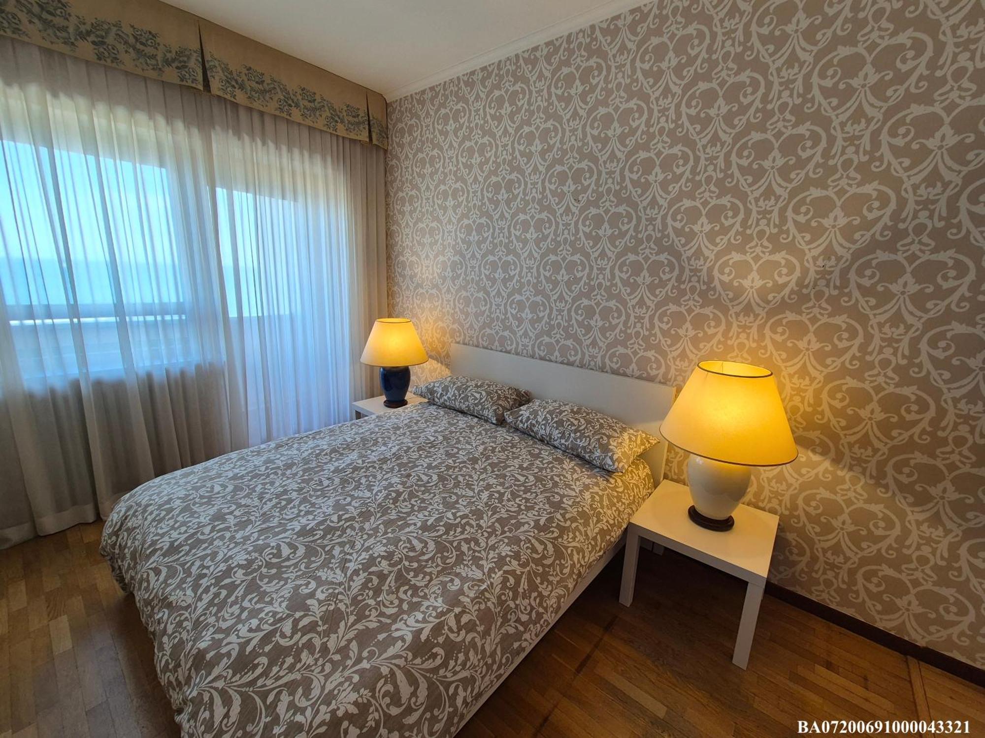 Front Beach Apartment - 3 Bedrooms Bari Eksteriør billede